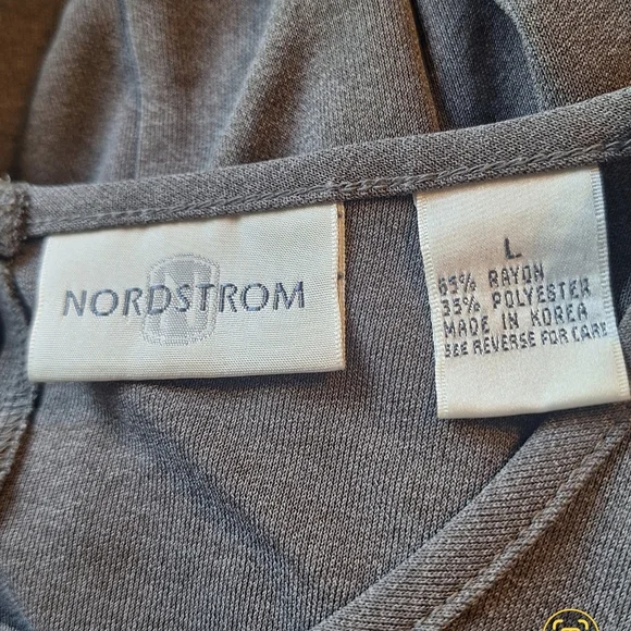 Nordstrom Gray Short Sleeve Tee Dress Size Large Sheath Very Good Condition - Picture 3 of 3